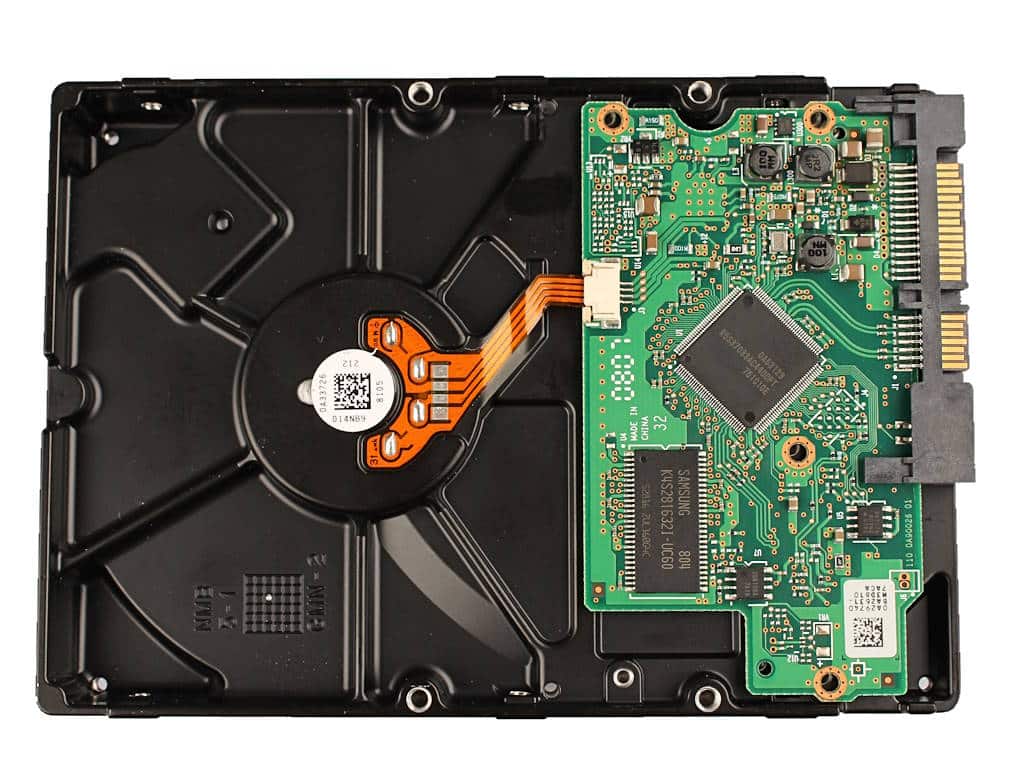 Festplatte klackert wegen kaputter Elektronik