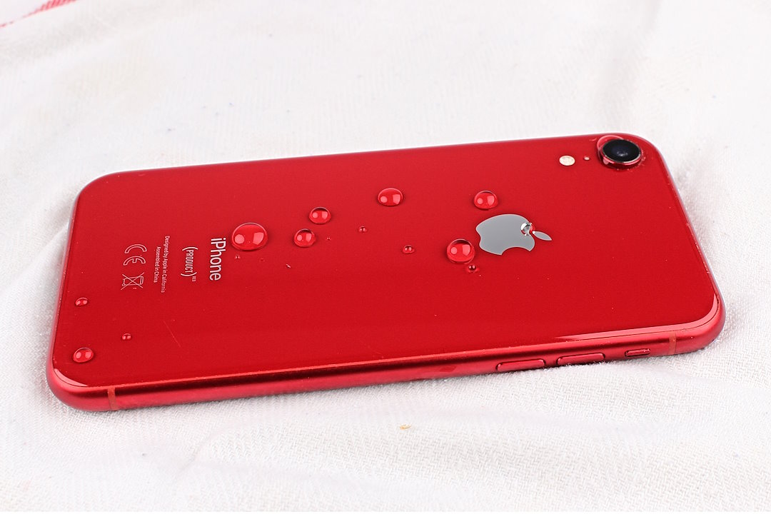 iPhone ins Wasser gefallen Titelbild